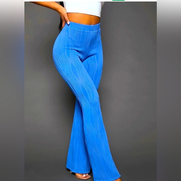 SHEIN Pants - NWOT Fit and Flare ribbed pants
